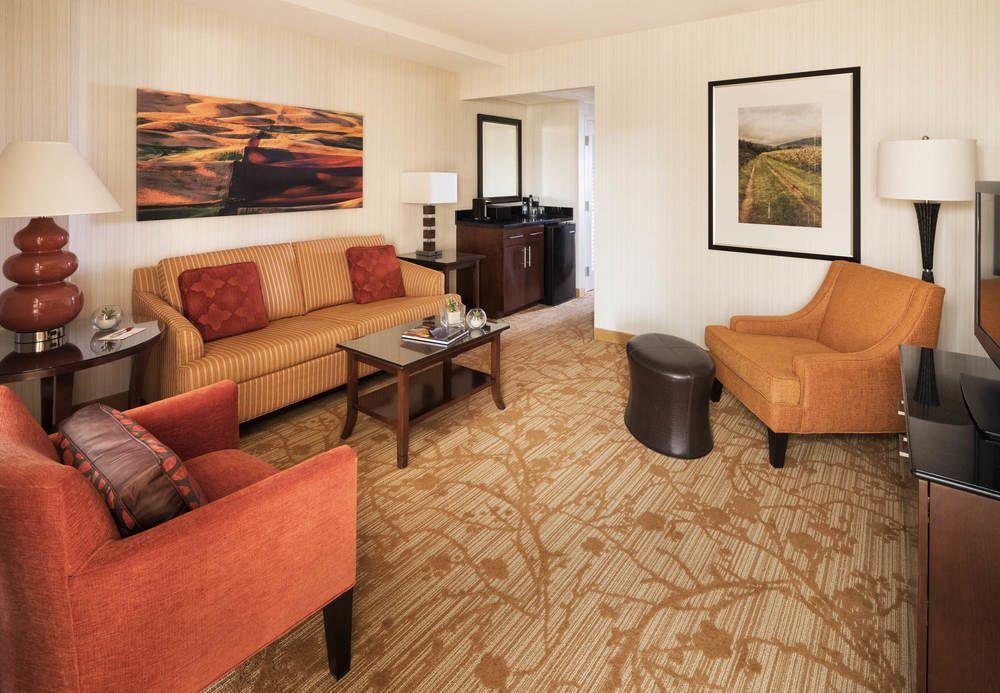 Minneapolis Marriott Northwest Brooklyn Park Exterior photo