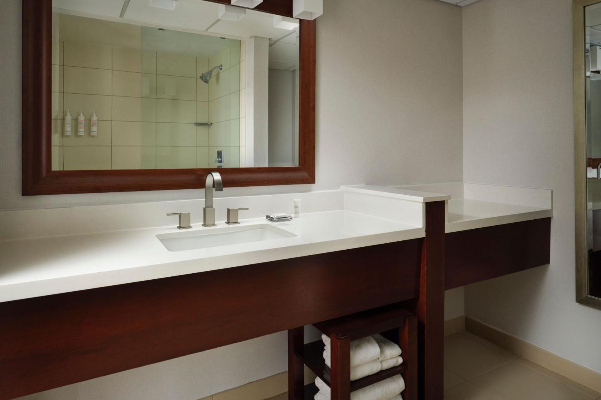Minneapolis Marriott Northwest Brooklyn Park Exterior photo