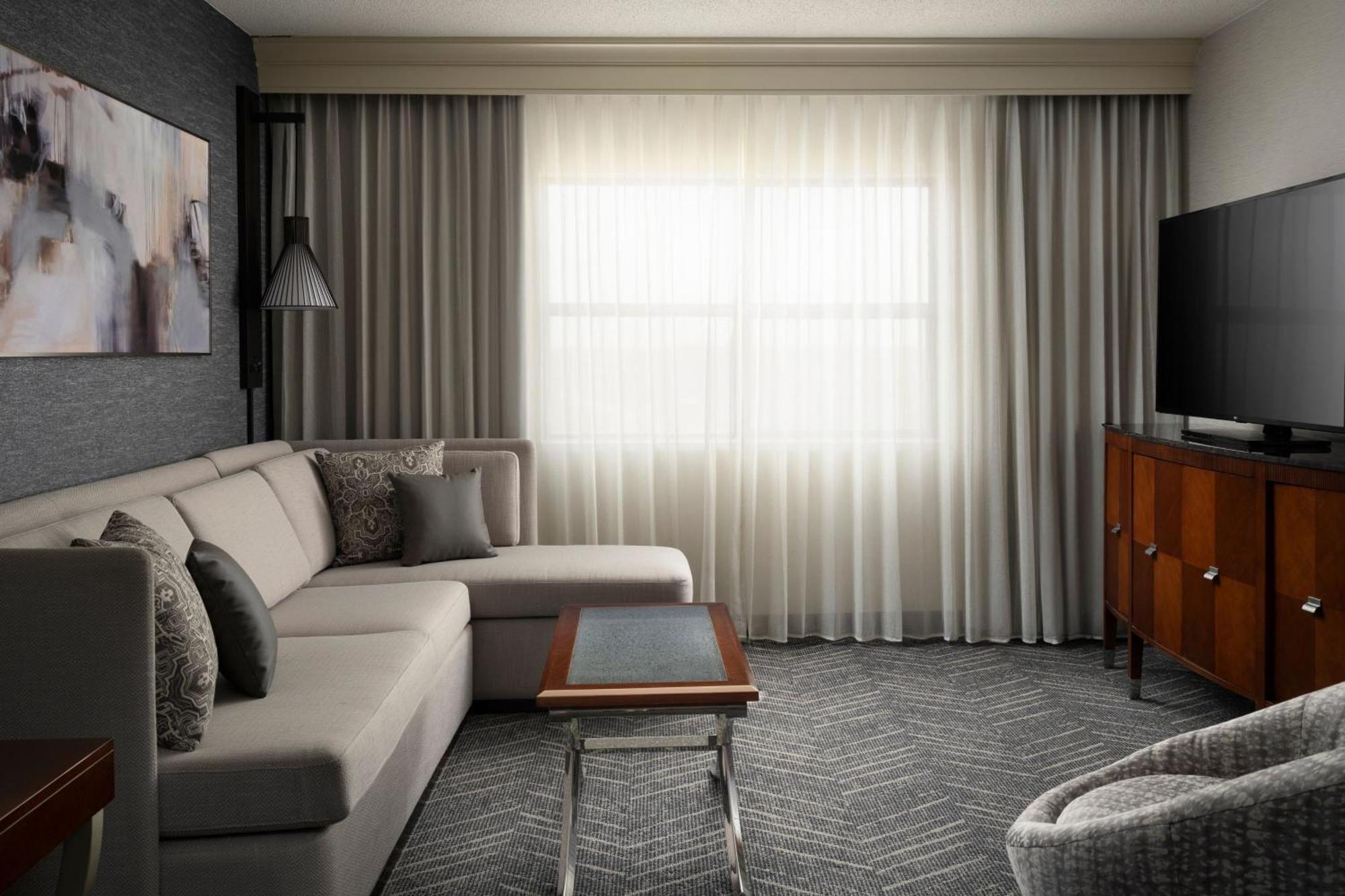 Minneapolis Marriott Northwest Brooklyn Park Exterior photo